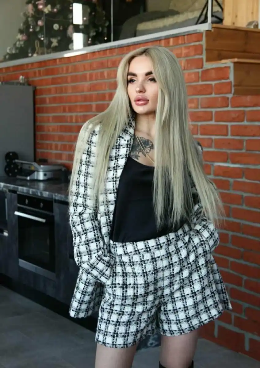 Angelica escort in Dubai