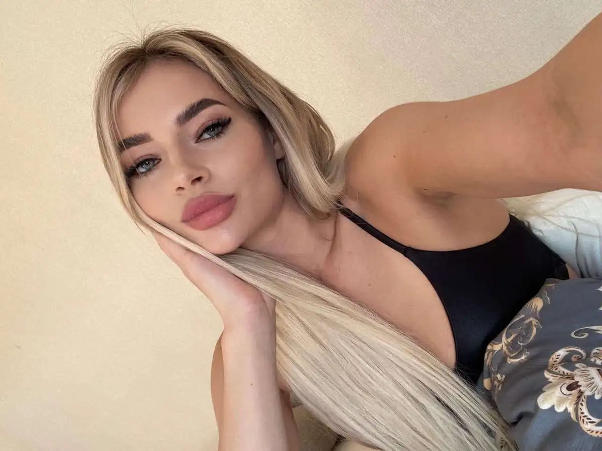 Asya escort in Dubai