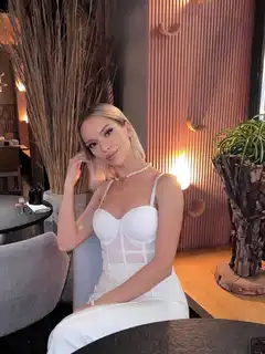 Asya escort in Dubai