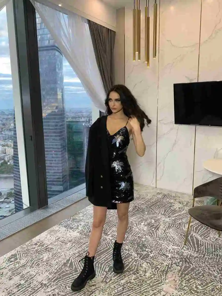 Kristall Escort in Dubai