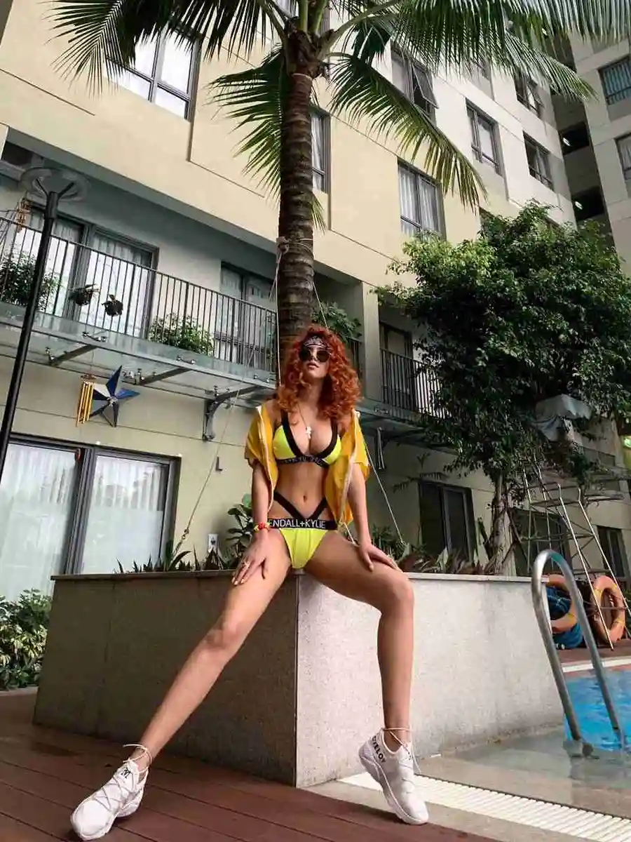 Emma escort in Dubai