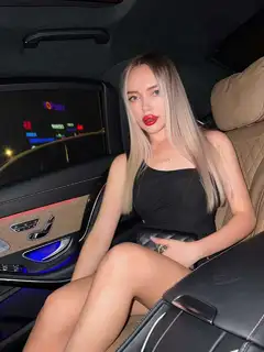 Eva escort in Dubai