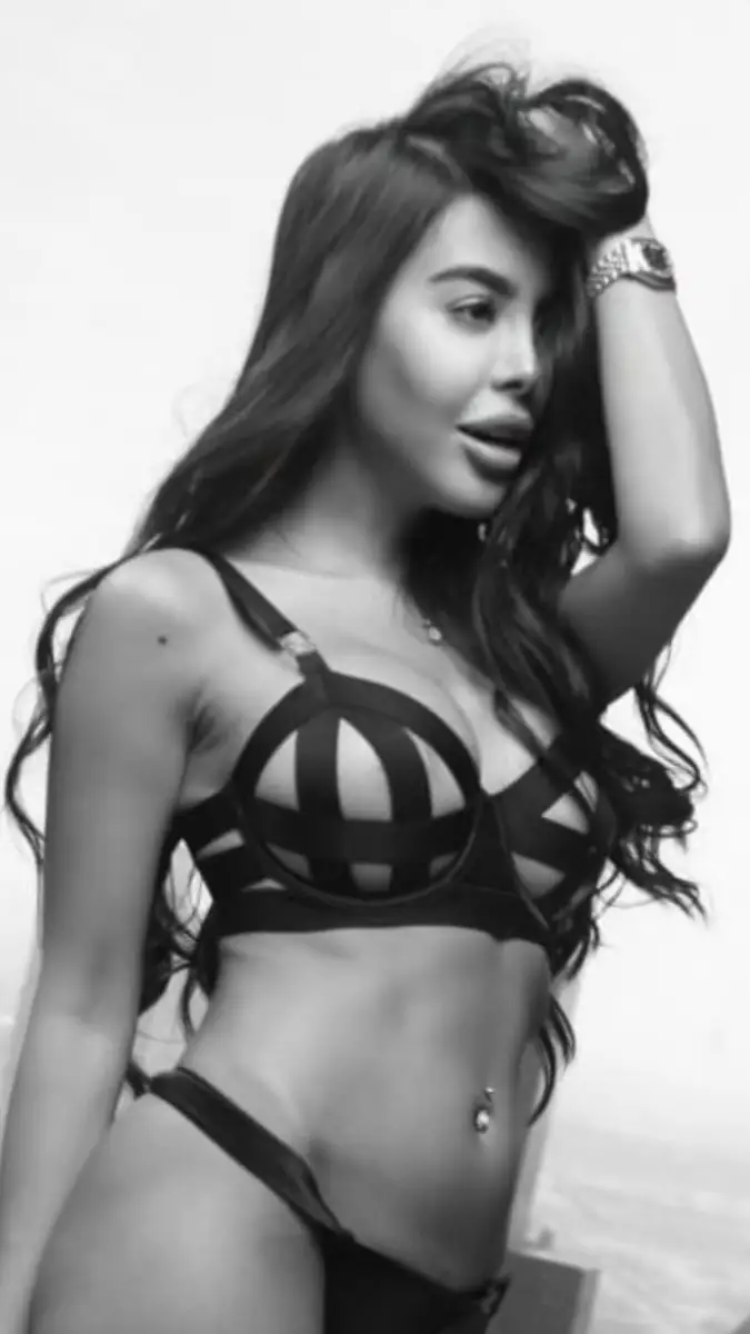 Nina escort in Dubai