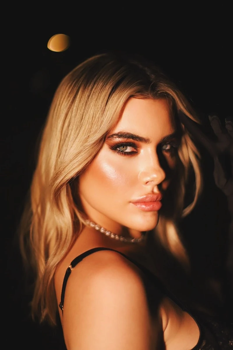 Raya escort in Dubai