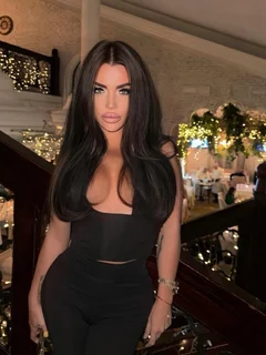 Sofa escort in Dubai