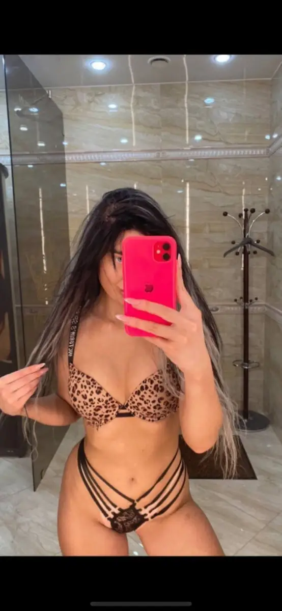 Sofia escort in Dubai