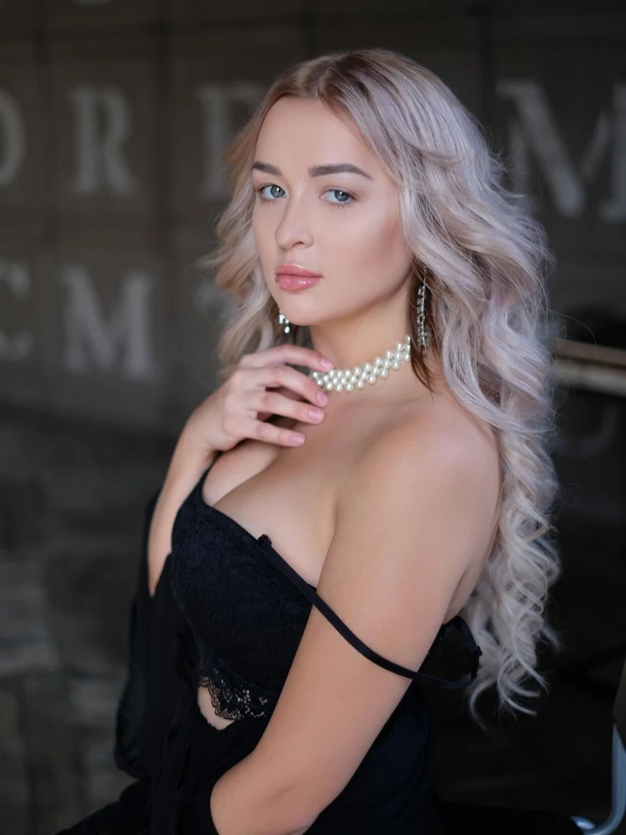 Sveta escort in Dubai