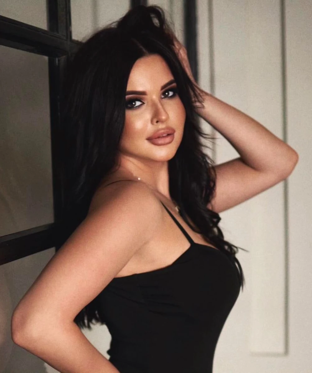 Valerie escort in Dubai